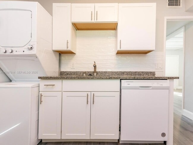 Photo - 1413 NW 3rd Ave Unit 2