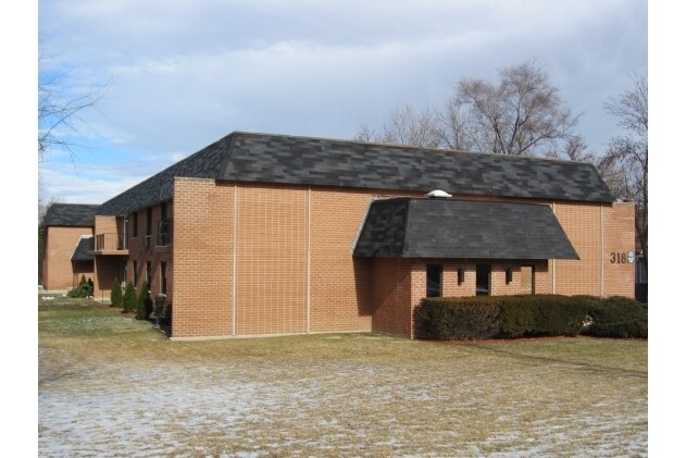 Primary Photo - 318 W Naperville Rd