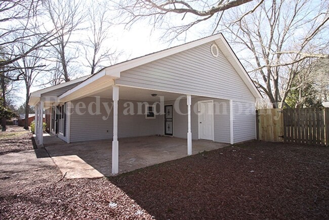 Photo - 5901 Tishomingo Dr