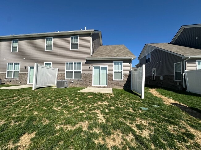 Photo - FOR LEASE- TOWNHOME IN LEBANON!