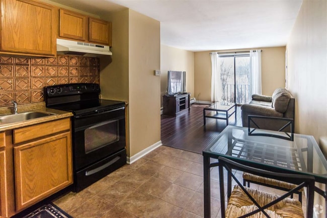 Building Photo - 99 East Broadway Rental