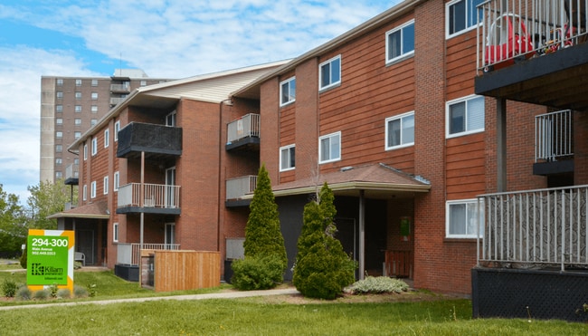 Photo - 294-300 Main Avenue