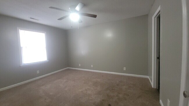 Photo - "Spacious 2-Bed, 2-Bath Haven in Huntsville - Your Perfect Retreat Awaits!" Unidad Apt. A