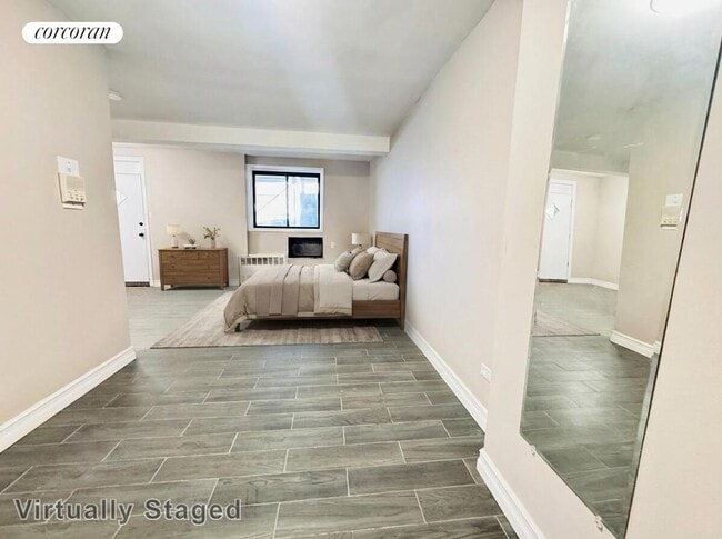 Photo - 2121 Shore Pkwy