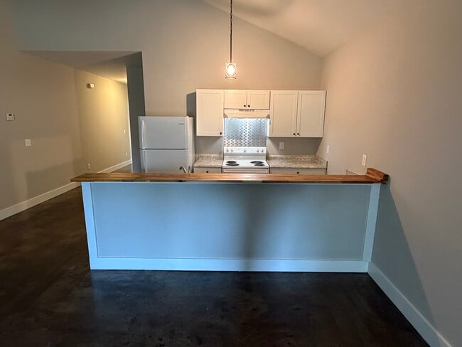 119 Holding Ave NE Unidad 119 Holding Avenue