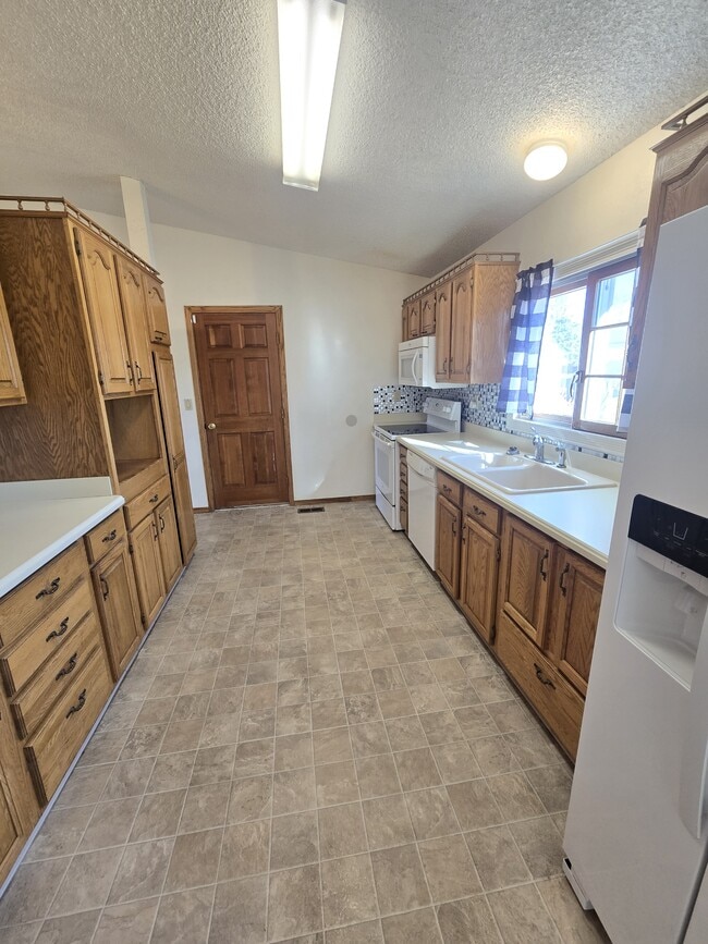 Photo - 7930 Conifer Dr