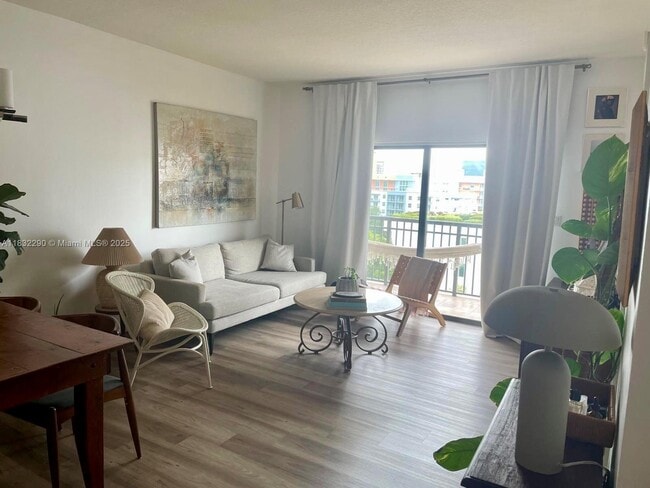 Photo - 3590 Coral Wy Condo Unit 809