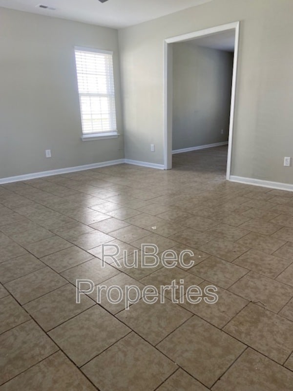 Photo - 5176 Brooktree Dr