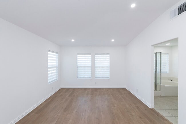 Photo - 1353 Lukens Ct