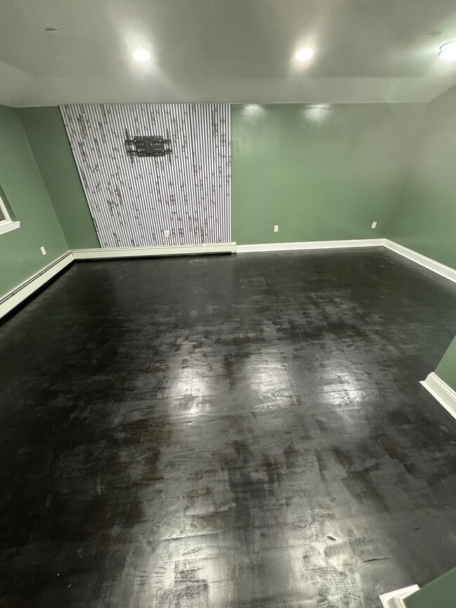 Building Photo - 12613 180th St