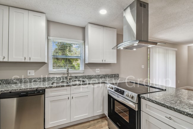 Building Photo - 16901 Melba Ln Rental