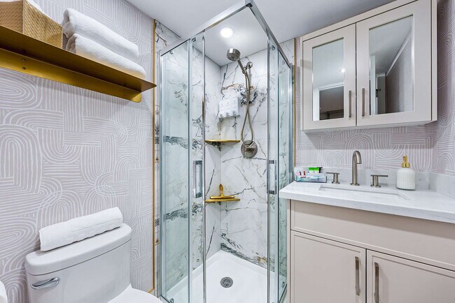 Photo - 168 McCaul St Unit SI ID1389232P