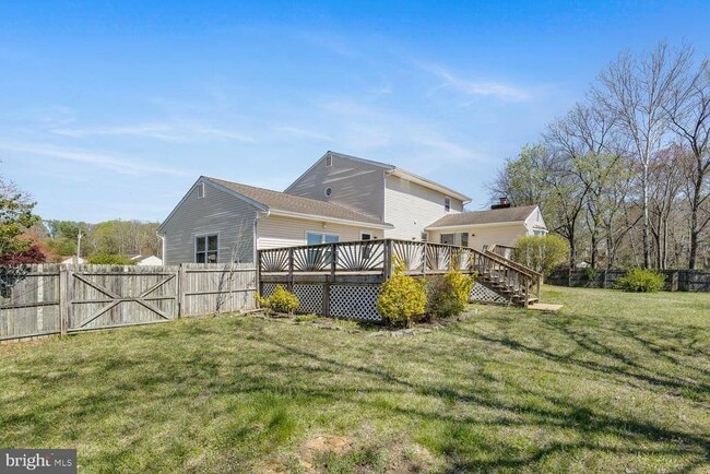 Photo - 2037 Dewey Dr
