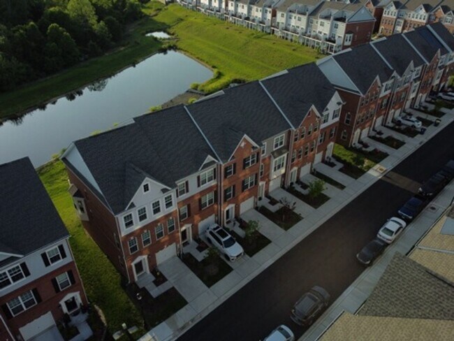 Photo - Spacious 3BR Townhome in Elkridge