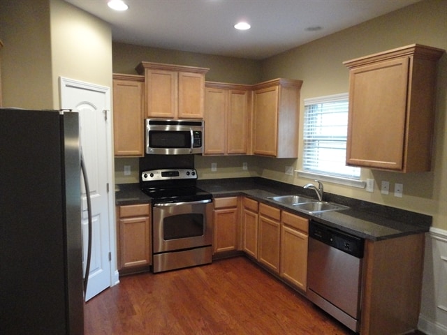 Photo - 667 W Heatherstone Ln