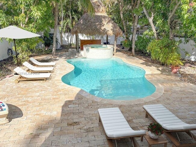 Building Photo - 3521 SW 23rd St Unit 3521