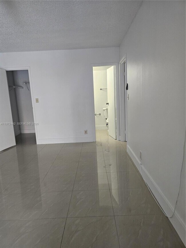 Building Photo - 801 Three Islands Boulevard Unit 218