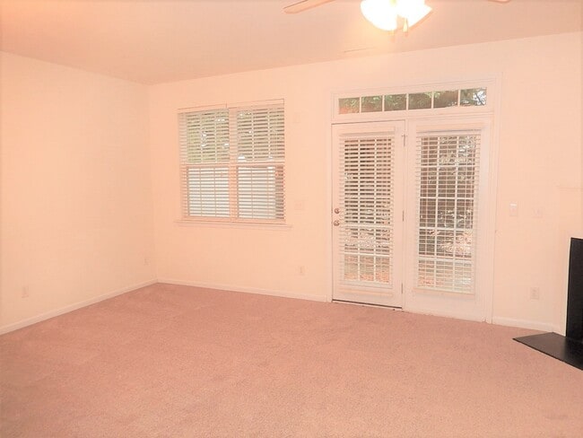 Photo - 8247 Martello Ln