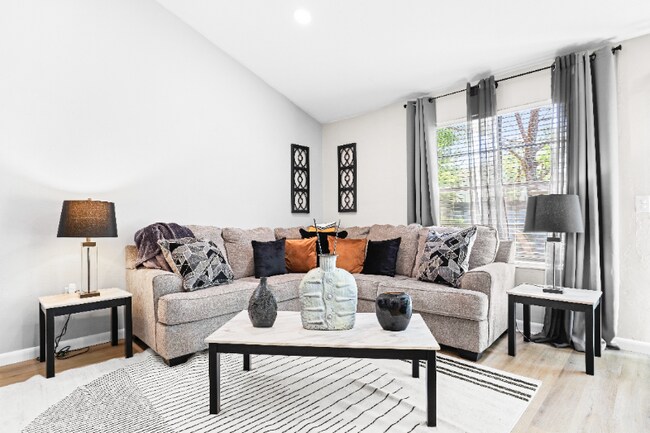 Photo - 4401 SW 21st Ln