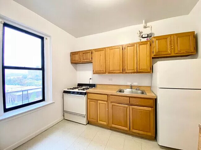 Photo - 295-297 Broadway