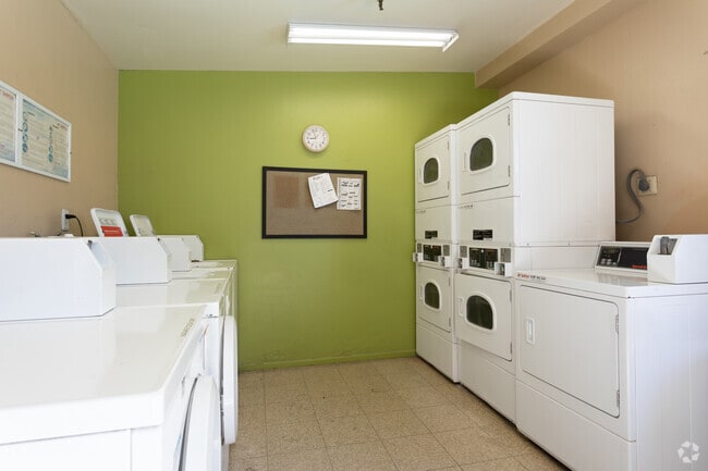 Laundry Room - The Edison Apartments