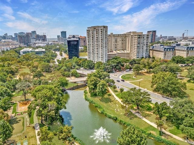 Building Photo - 3225 Turtle Creek Blvd Unit 320