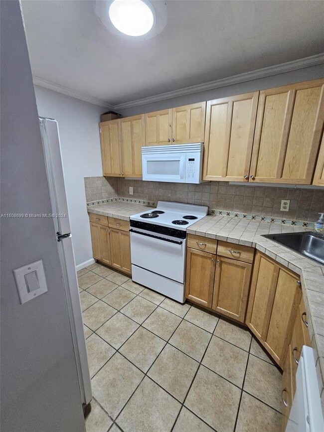 Photo - 10002 Winding Lake Rd Condo Unit 101