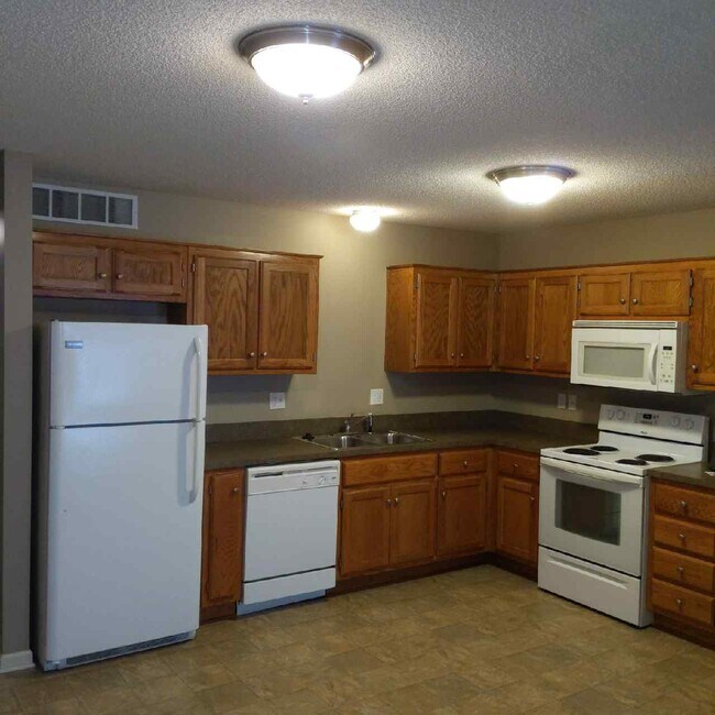 425c Hawthorne Blvd Townhome Townhome Rental in Warrensburg MO