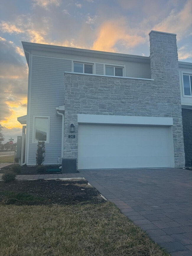 Photo - 240 Bogey Dr