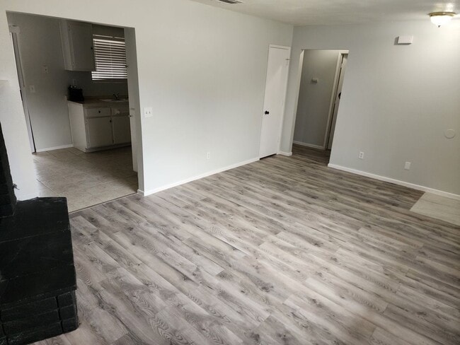 Photo - 15833 Serrano Rd Unidad #3