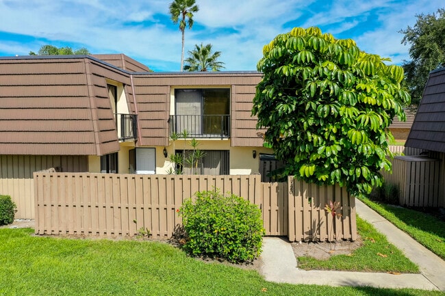 Photo - 1120 11th Ct