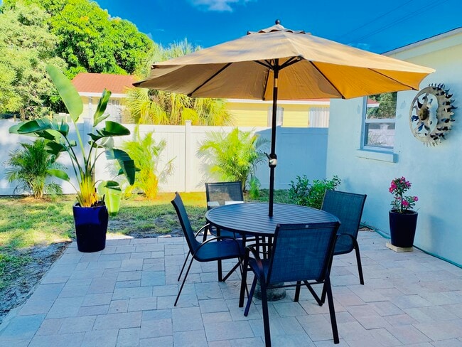 Photo - 511 NW 3rd St