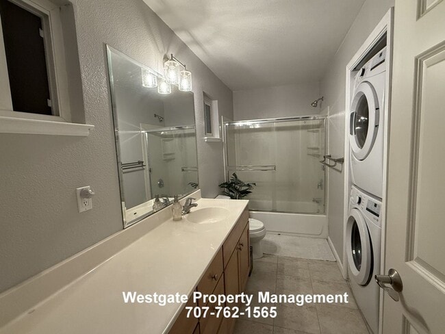 Photo - 142 Cherry St