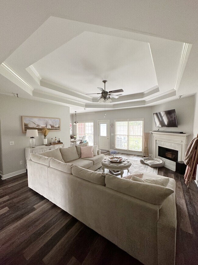 Photo - 5004 Hunter Ln