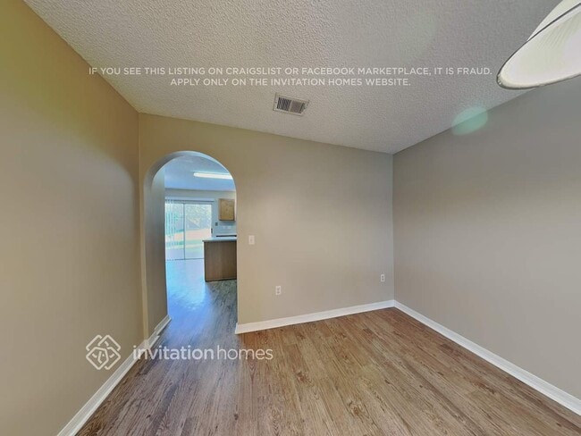 Photo - 1800 Brookshire Cir