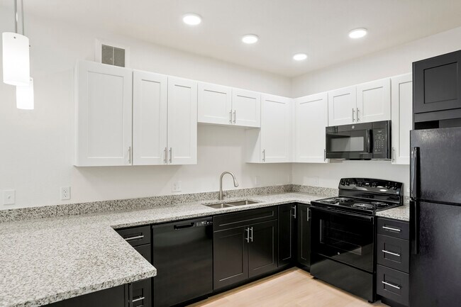 Photo - 2960 Hawthorn Ave Unidad 215-5