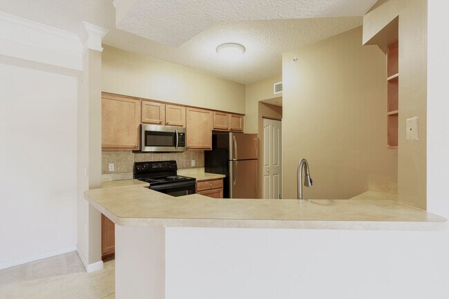 Photo - 1201 Myrtlewood Cir E