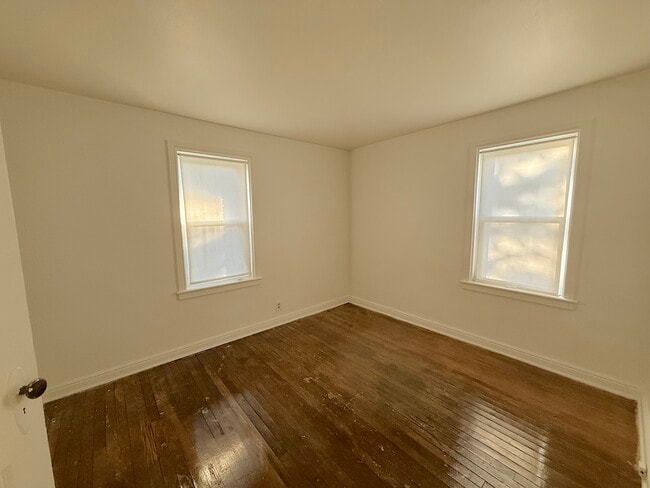Bedroom 1, photo 1 - 443 N Prospect St Unit downstairs
