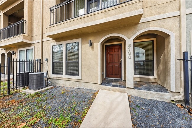 Photo - 6130 Hamman St