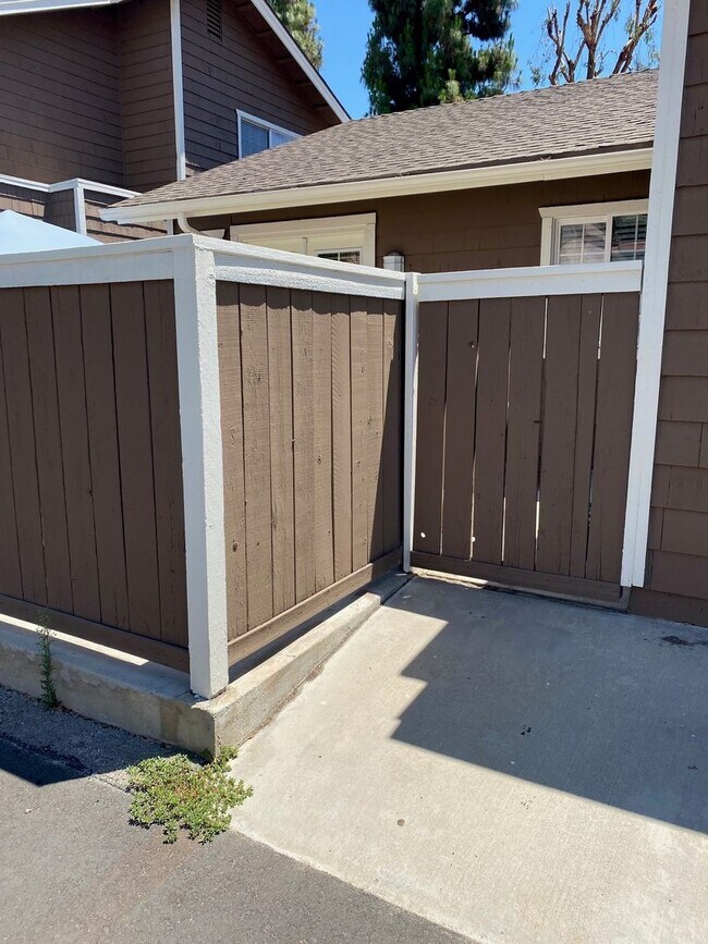 Photo - Ashe Rd Unidad 1