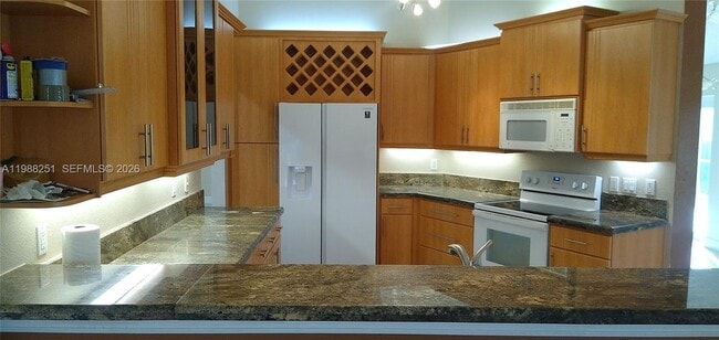 Photo - 15013 SW 10th St