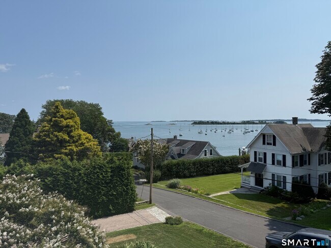 17 Smith Ct