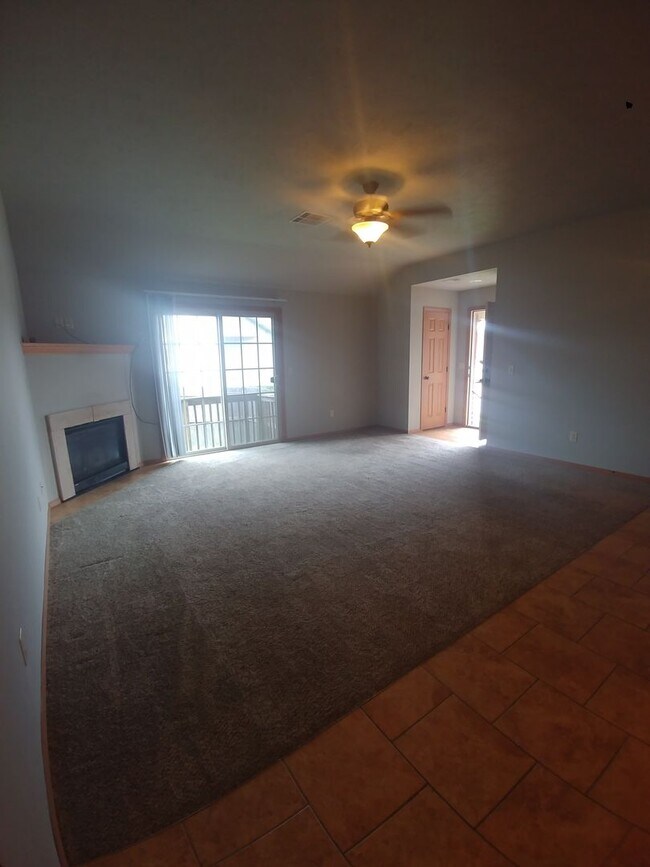 705707 E Watermill Cir Townhome Townhome Rental in Ozark MO