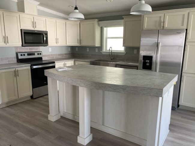 Building Photo - 3630 Vine Trl