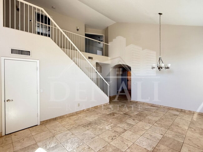Photo - 1274 W Sparrow Ct