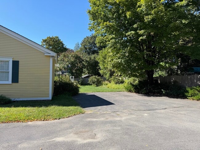 362 King St Unit 1