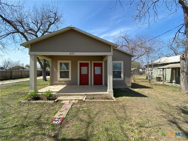 Building Photo - 257 E Garza St