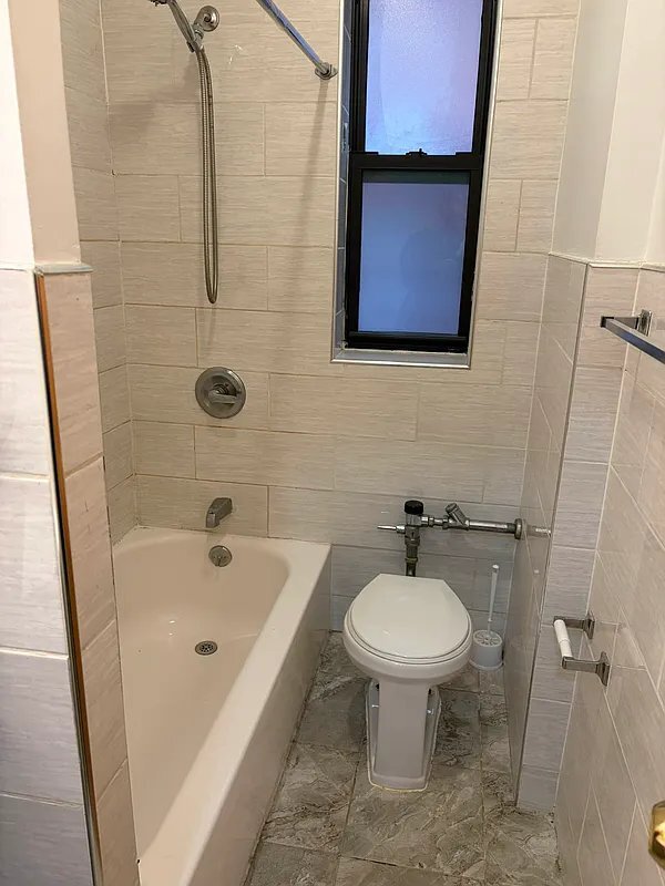 30-06 29th St Unit 2R