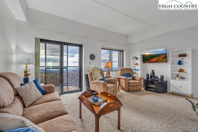 Photo - 303 Sugar Top Dr Unidad 8-1806