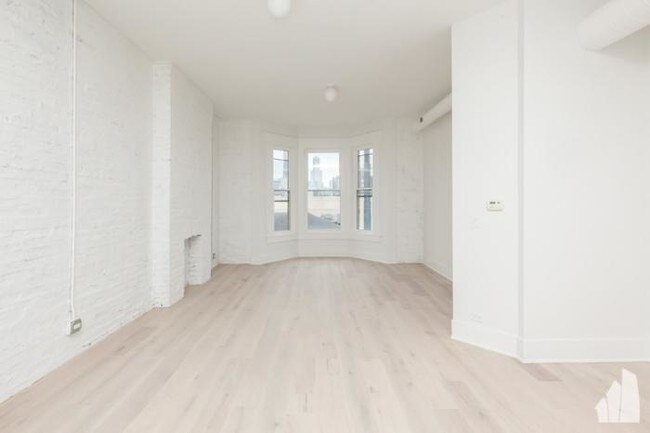 Photo - 4 bedroom in CHICAGO IL 60607 Unidad 3N